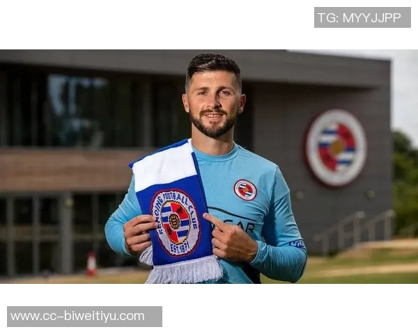 邓利维赞梅尔顿短暂出场展现价值幸福他能重返球队助力新赛季